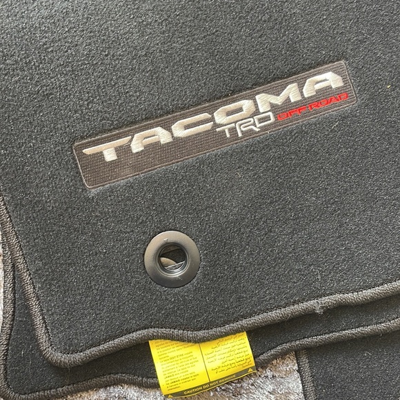TRD Tacoma Off Road 2022 New Car Mats 🛻 - Picture 5 of 5